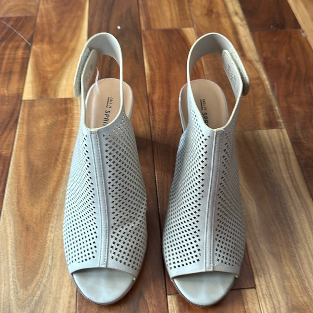 EUC Call It Spring Sandals